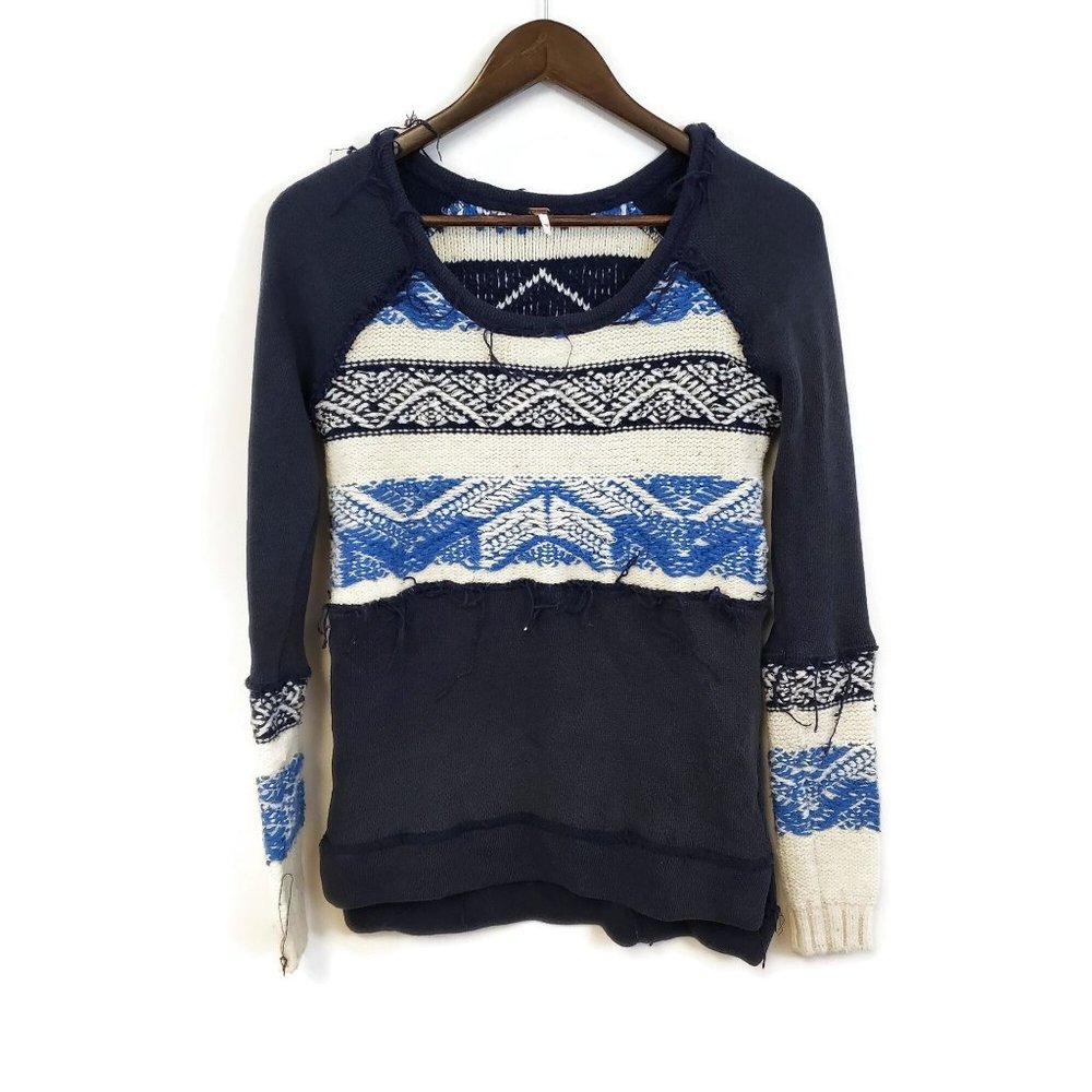 Free People Womens Navy Blue White Bohemian Sweater Size XS Fringe Snow Angel